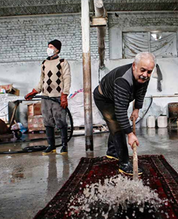 شستشوی سنتی قالی در قالیشویی صفائیه قم